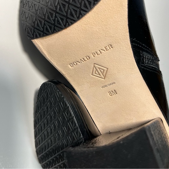 Donald Pliner Maymici Crinkle Patent Leather Black Heeled Bootie Women's 8 NIB - Picture 7 of 11